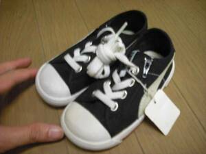 puma　子供靴　未使用　長期自宅保管品