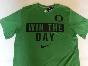 激レア 【Nike】製 機能素材【DRI FIT】USカレッジ オレゴン大学ダックス 【OREGON DUCKS】【WIN THE DAY】ロゴプリントＴシャツUS Sサイズ