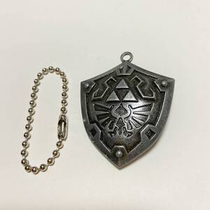 ゼルダの伝説 神々のトライフォース2 メタルアイテムコレクション ハイリアの盾 キーホルダー ガチャ