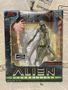 ☆1990年代/エイリアン/アクションフィギュア/即決ビンテージ/Kenner/Alien Resurrection/Action Figure(Newborn Alien/MIB) MO-119