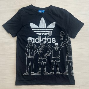 adidas アディダス トレフォイルロゴ入り 両面プリント Tシャツ　ブラック　サイズxs カットソー　半袖Tシャツ