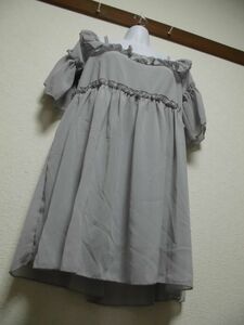 assk6-554☆DearHeart　オフショルダーフリルシフォンワンピース　透け感　無地　シフォンワンピース　ガーリー　グレー　Mサイズ