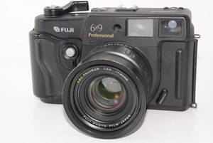 【外観特上級】フジフイルム FUJIFILM GW690 III Professional　#m7897