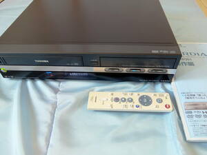 東芝　VARDIA RD-W301 (HDD&DVD&VHS)デジタルハイビジョンチューナー内蔵VTR　ジャンク品扱い