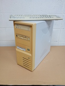 〇 メーカー不明 Pentium3デスクトップパソコン 型番不明 BIOS起動確認済み中古品 /PentiumⅢ /384MB /HDDなし