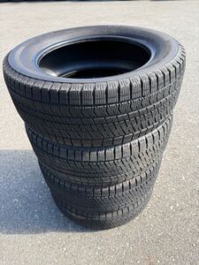 BRIDGESTONE ブリヂストン BLIZZAK VRX2 中古冬タイヤ4本セット　225/55R17 97Q 7mm以上