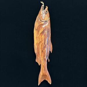 木彫 荒巻鮭 鮭 リアリズム 全長75.7cm 近代彫刻 木彫り 木像 新巻鮭 アイヌ （検） 囲炉裏 一刀彫
