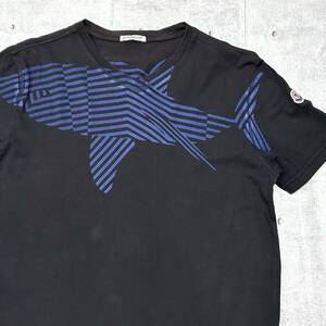 正規品 MONCLER オーバープリント シャーク 鮫 Tシャツ モンクレール　　半袖 フェードブラック ロゴワッペン サメ T-shirt tee 柳10186