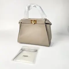 最終値下げ 未使用 フェンディFENDI ピーカブー ミニ 8BN244 .