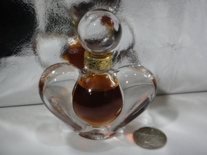 NINA RICCI ニナリッチ ★Farouche ファルーシュ PARFUME BOTTLE MADE BY LALIQUE ラリック ガラスの香水瓶・香水ボトル