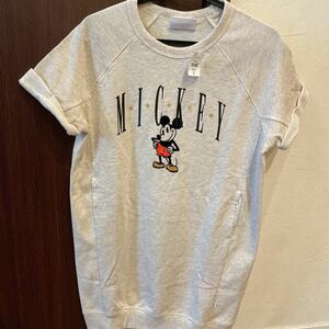 ★新品★GAP×Disney ワンピース 130 Ｍ チュニック 定価4,900円 兼 120 キッズ GAP トレーナー ミッキーマウス ベージュ 半袖