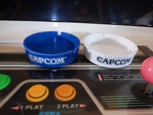 灰皿　CAPCOM　カプコン　青　※白は付属しません