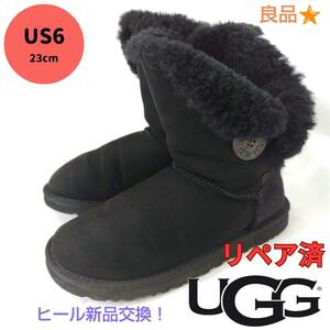 良品UGG【アグ】ムートンブーツ ベイリーボタン ショートブーツ 黒