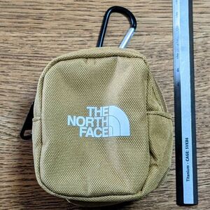 【送料無料1円〜未使用新品】THE NORTH FACE（ザ・ノースフェイス）/ナイロンカラビナミニポーチ カーキ 9x7x5.5cm 08