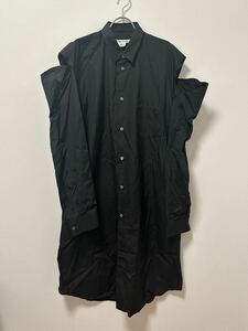 COMME des GARCONS 長袖シャツ ワンピース　ショルダーカットアウト　コムデギャルソン ブラック　XSサイズ