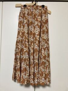 UNIQLO　ユニクロ　ポールアンドジョー　花柄スカート