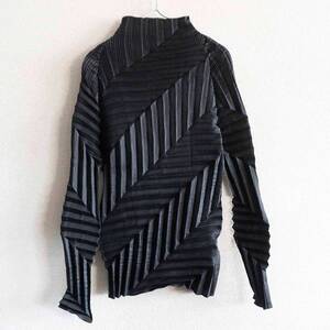 【美品】 ISSEY MIYAKE【変形 プリーツ カットソー】 イッセイミヤケ 2412130