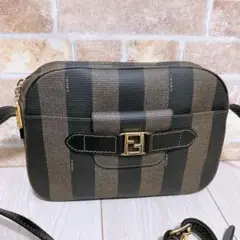 《美品》FENDI(フェンディ)ショルダーバック