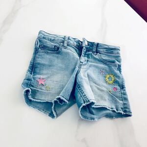 ◆◆◆GAP でデニム ハーフパンツ サイズ6 美品　ワンシーズン着用