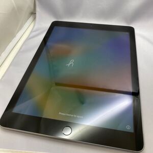 615 Apple iPad (5th generation) Wi-Fi 32GB SPACEGRAY A1822 Apple SIMフ