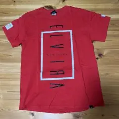 エルビラ　Tシャツ