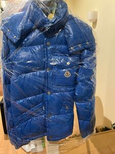 MONCLER モンクレール K2 ダウンジャケット 希少な小ワッペン　激レアカラー