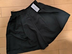 ☆未使用！ キュロット スカパン☆Mサイズ 黒 黒色☆ ショートパンツ レデース☆