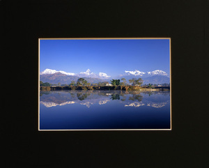 ネパール　ペワタール湖　ポカラ　　風景写真　額縁付 A3サイズ　★　辰巳玄洋　作品 Nepal-001-3A