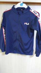 FILA☆ラッシュガード☆130㎝☆男の子☆長袖