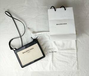 バレンシアガ　BALENCIAGA ネイビー ポシェット ショルダーバッグ ホワイト　バッグ　スクエア　キャンパス＆レザー