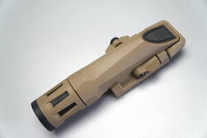 INFORCE WMLx 700ルーメン FDE (DEVGRU Trijicon Leupold PEQ PVS PSQ LA5 peq15 wilcox surefire)