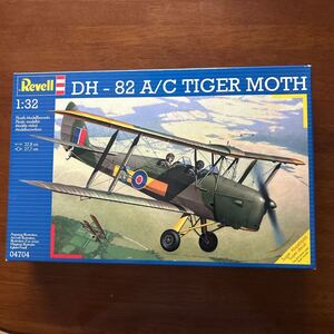 Revell レベル1/32 DH-82 Tiger Moth(箱未開封)定形外Ok：500g以下、タイガーモス