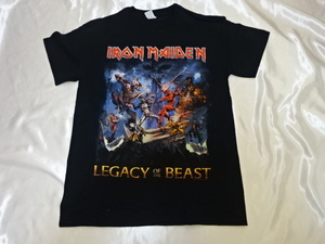 送料185円・u145■ アイアン・メイデン Tシャツ Ｍサイズ　(C)2016 LEGACY OF THE BEAST