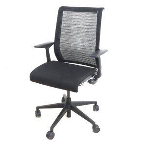 Steelcase スチールケース Think シンク 肘付オフィスチェア THK-13101 ブラック 事務 リクライニング メッシュ EG16288 中古オフィス家具