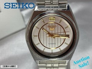 【可動品】SEIKO セイコー ５ 腕時計 デイデイト 7009-876A ホワイトシルバー文字盤 自動巻き