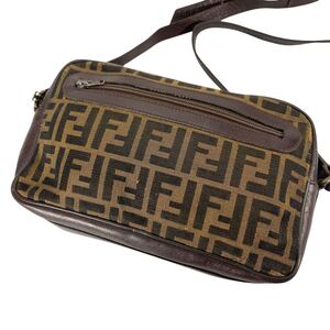 1円～ 高級品 FENDI フェンディ ショルダーバッグ カメラバッグ ズッカ柄 レザー キャンバス ボディバッグ ブラウン