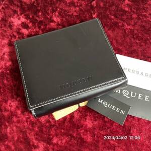 極美品 Alexander McQueen アレキサンダーマックイーン ブラックボディ 三つ折り レザー 本革 ウォレット 財布