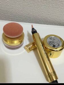 本物イヴサンローランのフェイスパウダーおまけ　TOUCHE BLUSH 2