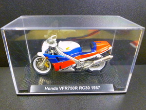 ☆希少出品　1/24 ホンダ 　RC30　 VFR750R　HONDA　RC 30　 VFR 　750R トリコロールカラー 1987　