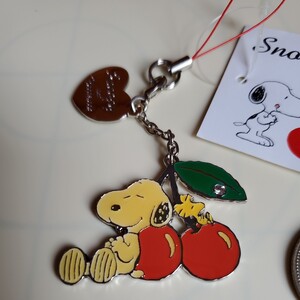 スヌーピー　マスコットアクセサリー　チャーム　ストラップ　SNOOPY　SANRIOoriginal　未使用　保管品　サンリオ　SNOOPY&woodstock　希少