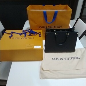 LOUIS VUITTON　ルイヴィトン　オンザゴーMM