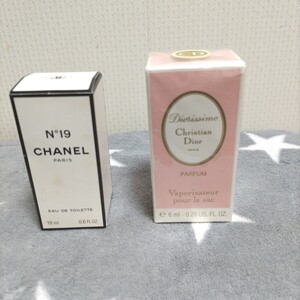 CHANEL N°19 オードゥ　トワレット19ml　＆　Christian Dior　ディオリッシモ　パルファム　6ｍl香水　ミニボトル　2個セット