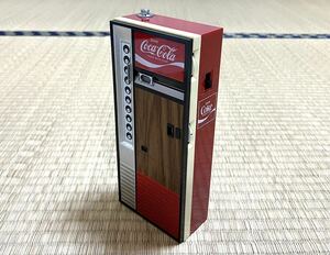 ノベルティ 昭和レトロ【Coca-Cola/コカ・コーラ自動販売機型 AM/FM2バンドラジオ】動作未確認品　