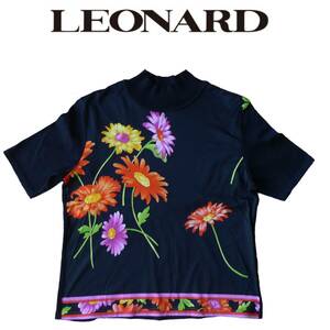 LEONARD 半袖 黒地 花柄 カットソー M ☆美品 レオナール