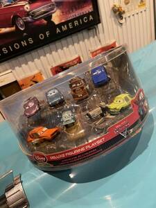 CARS2 deluxe figurine playset ディズニーストア カーズ2