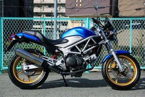 HONDA `10 VTR250 FI MC33 ブルーメタリック シールド付き 極上美品！