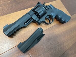 【新品M627バレル付属】TANAKA タナカ S&W M327 R8 パフォーマンスセンター 5インチ Ver.2 HW ガスリボルバー　M627