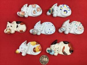 【新品】伝統美術工芸品 九谷焼、猫 ネコ ねこ、置物 おみやげ ペーパーウエイト 箸置き、デザイン色々、現代作家もの 銘有り 7個まとめて