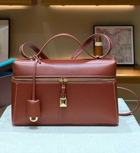 Loro Piana　ロロピアーナ　レディース　ハンドバッグ　ショルダーバッグ　2way レザー　牛革　 b1037