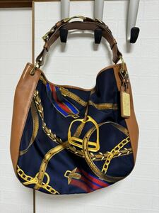 USED●RALPH LAUREN ラルフローレン レザー ショルダーバッグ レディース 金属プレート付 ショルダーデザインが素敵